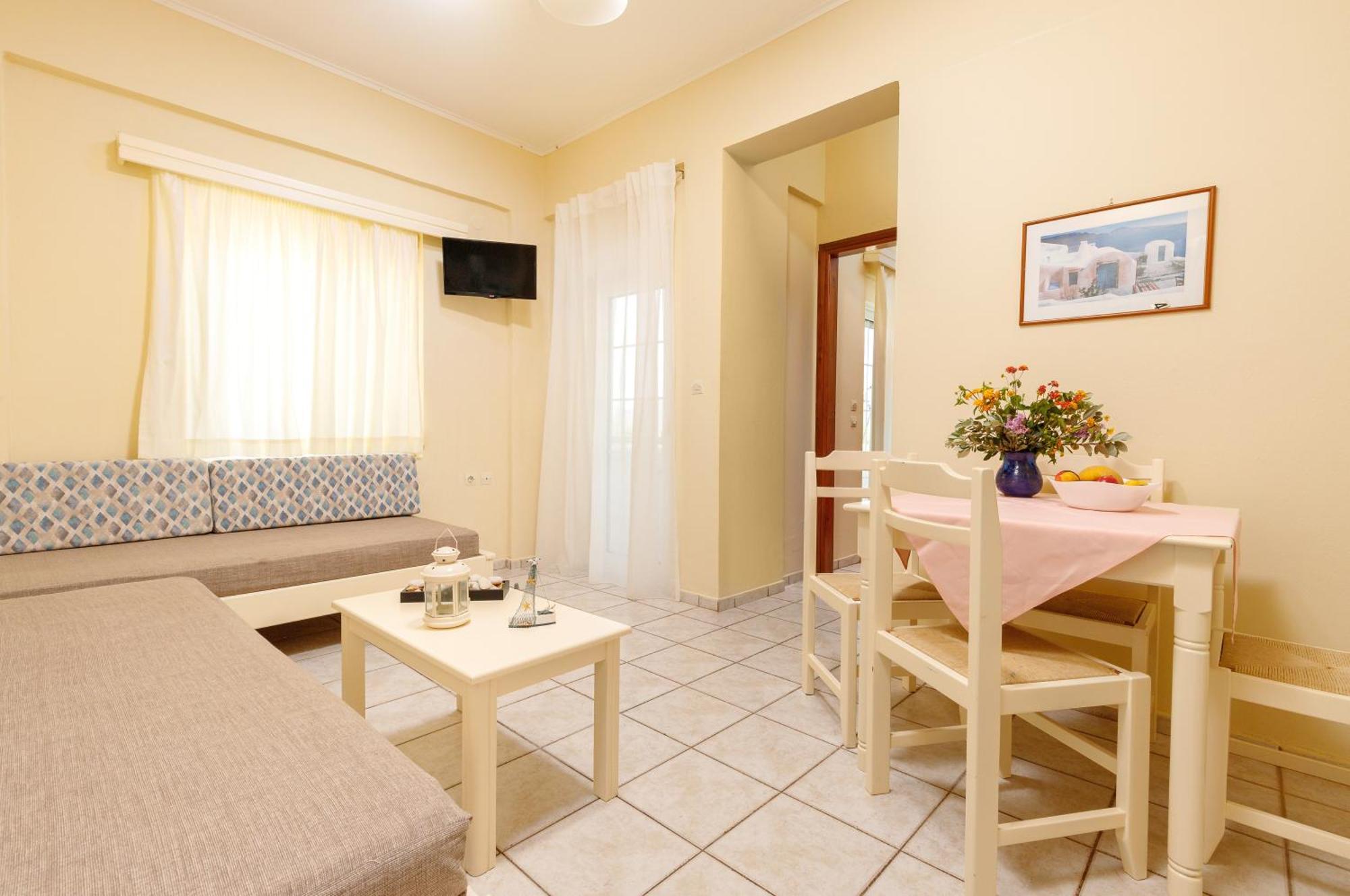 Zefyros And House Apartment *